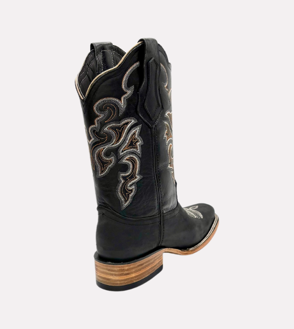 Cara_Blanca_Handmade_Cowboy_Leather_Western_Boots_Square_Toe_The_Black_Oak_07