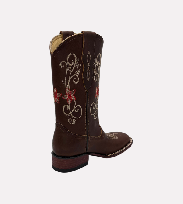 Cara_Blanca_Handmade_Cowboy_Leather_Western_Boots_Women_Embroidery_Square_Toe_The_Copper_Spur_07