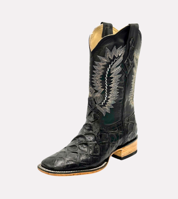 Cara_Blanca_Handmade_Cowboy_Prirarucu_Fish_Leather_Western_Boots_Square_Toe_The_Iron_Ridge_03