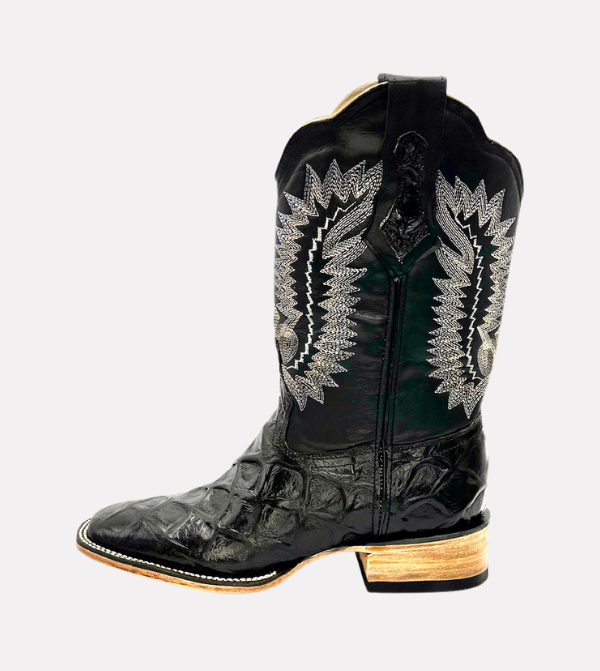 Cara_Blanca_Handmade_Cowboy_Prirarucu_Fish_Leather_Western_Boots_Square_Toe_The_Iron_Ridge_04