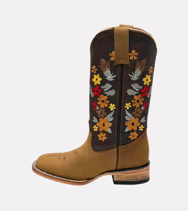 Cara_Blanca_Handmade_Cowboy_Leather_Western_Boots_Women_Floral_Embroidery_Square_Toe_The_Sunrise_04
