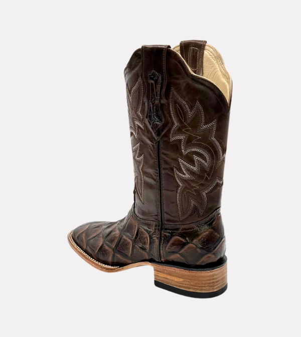 Cara_Blanca_Handmade_Cowboy_Prirarucu_Fish_Leather_Western_Boots_Square_Toe_The_Wildwood_05