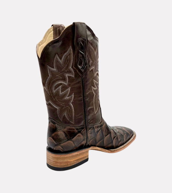 Cara_Blanca_Handmade_Cowboy_Prirarucu_Fish_Leather_Western_Boots_Square_Toe_The_Wildwood_07