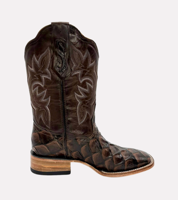 Cara_Blanca_Handmade_Cowboy_Prirarucu_Fish_Leather_Western_Boots_Square_Toe_The_Wildwood_08